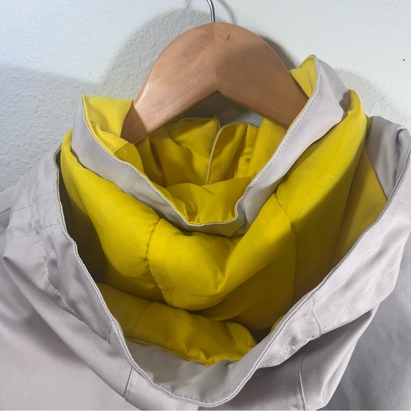 Special Blend Women's Liberty Snowboard Jacket Size Medium Cream Yellow Teal - Picture 10 of 16